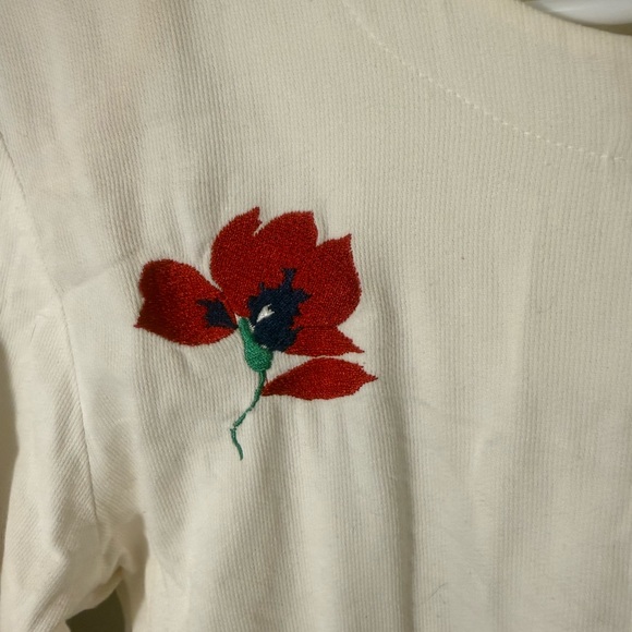 Vintage White Floral Button-Up Blouse - Picture 2 of 7